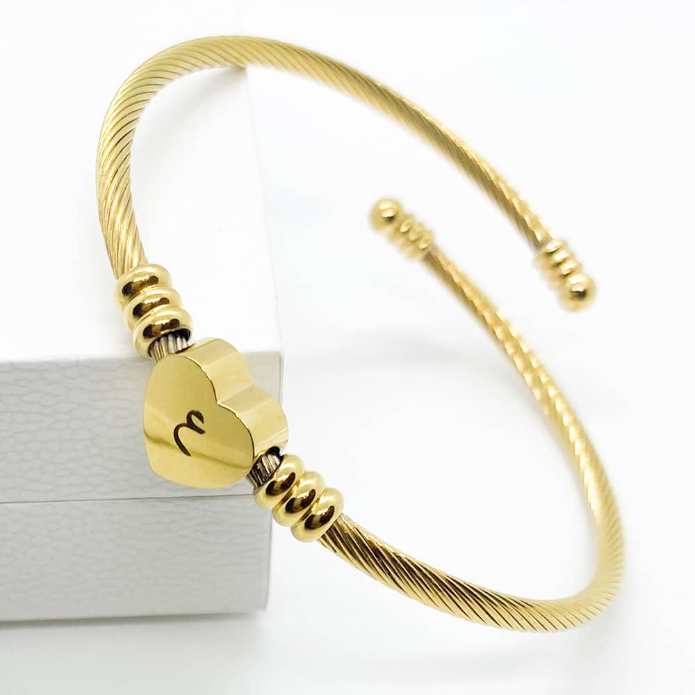 initial engraved heart eleastic bangle in 18k gold plated